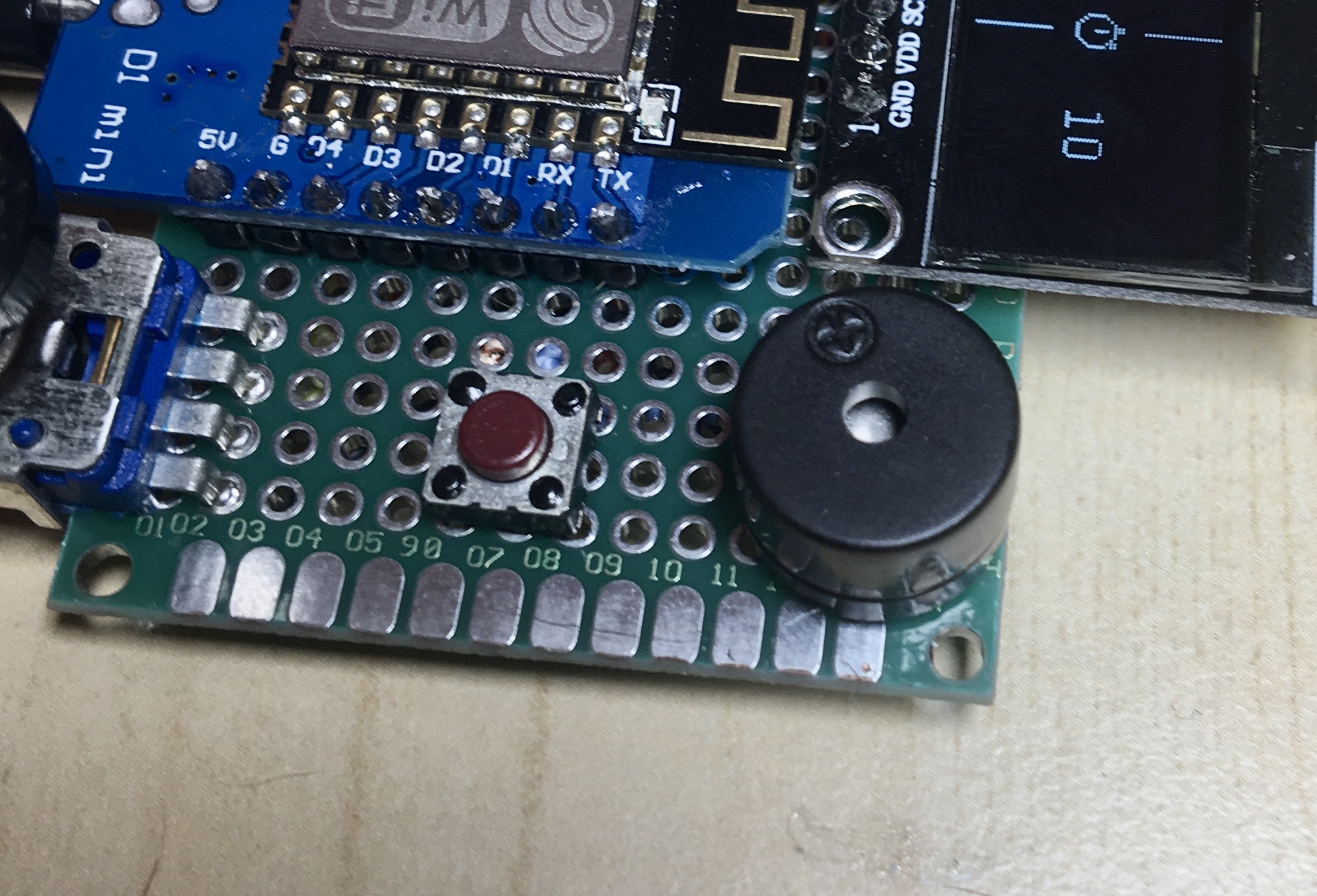 A simple buzzer/piezo Lua library for NodeMCU/ESP8266 e dabbles