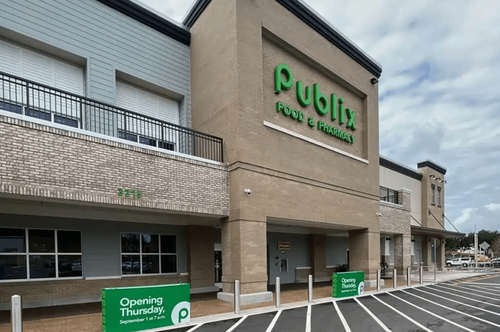 Newly Renovated Westgate Publix Reopens eda