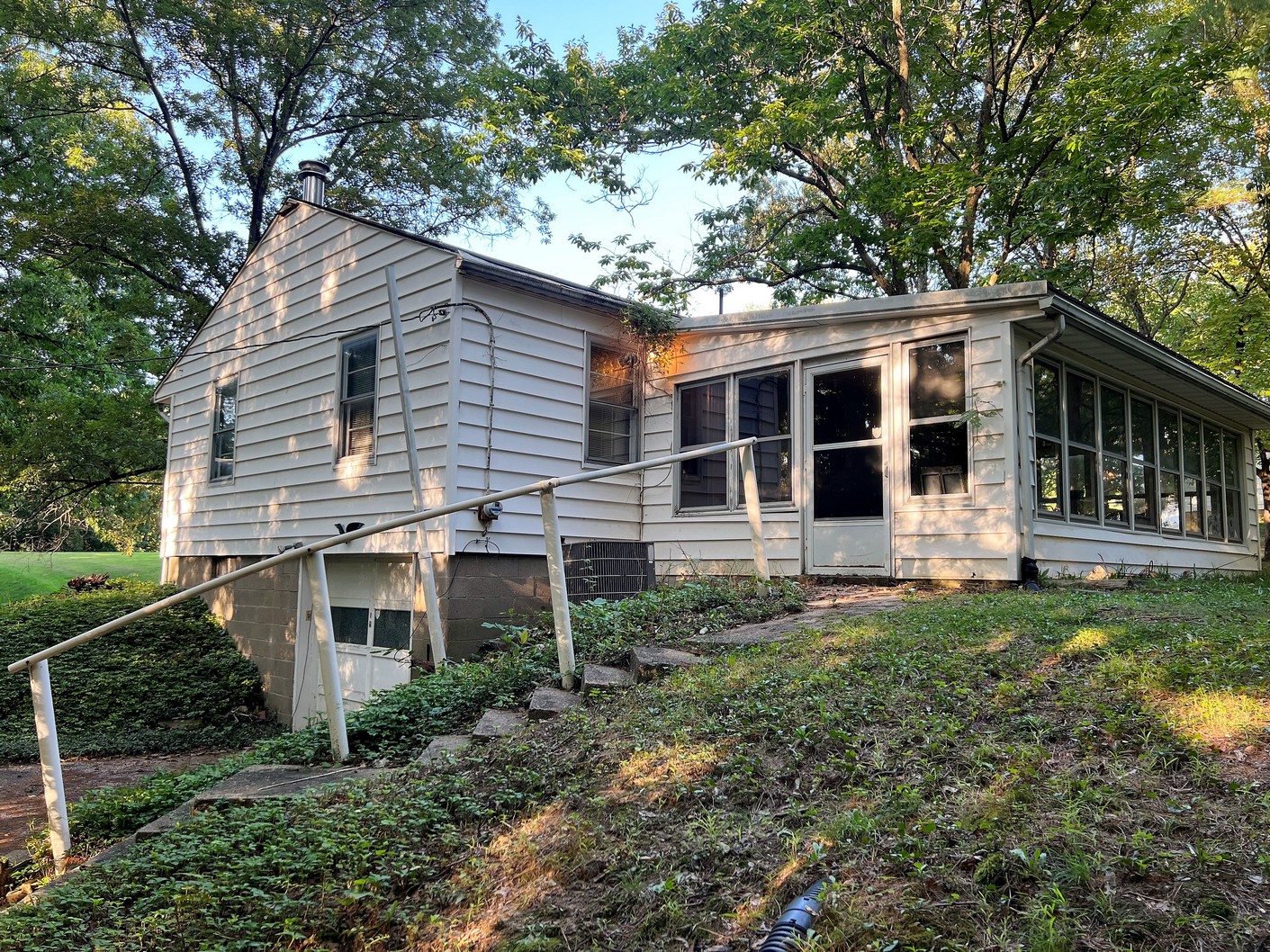 ABSOLUTE NORTH END ZANESVILLE ONLINE REAL ESTATE AUCTION Ends 9/27