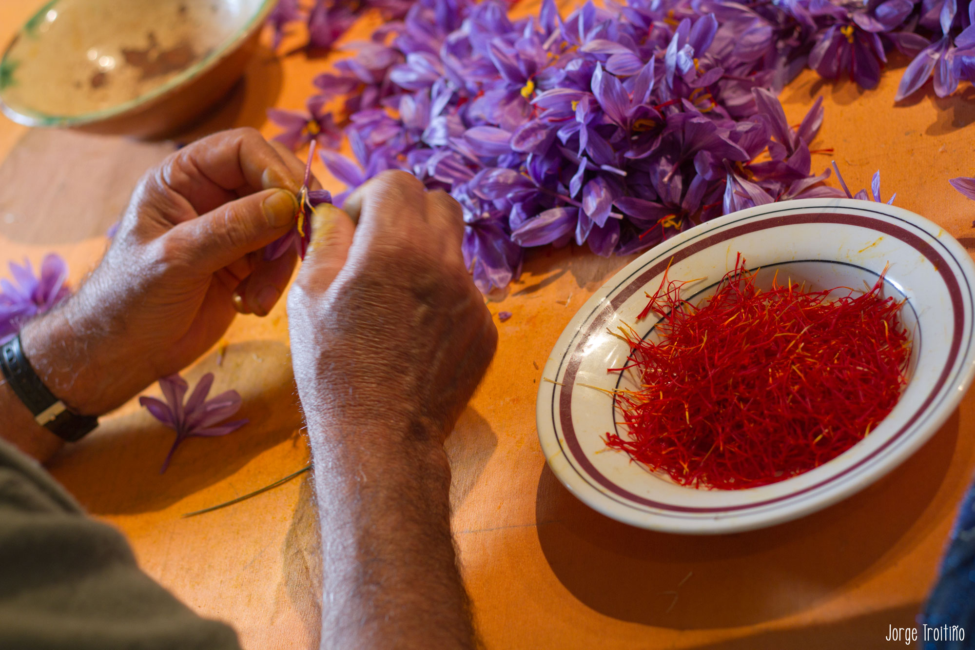 Why to import saffron from Spain?
