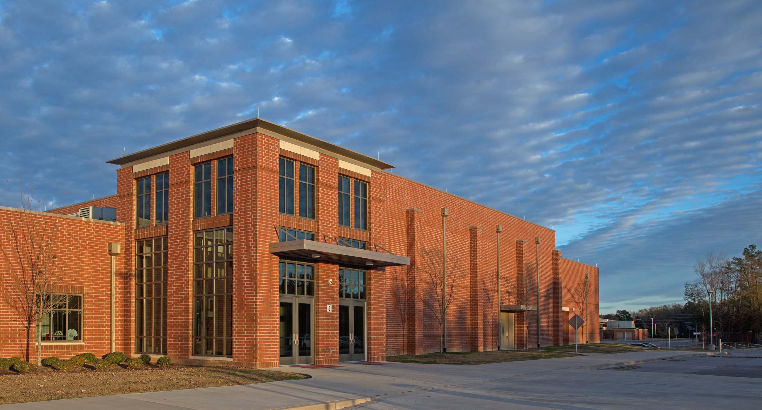 SPRING HILL HIGH SCHOOL Edcon Inc. General Contractors School