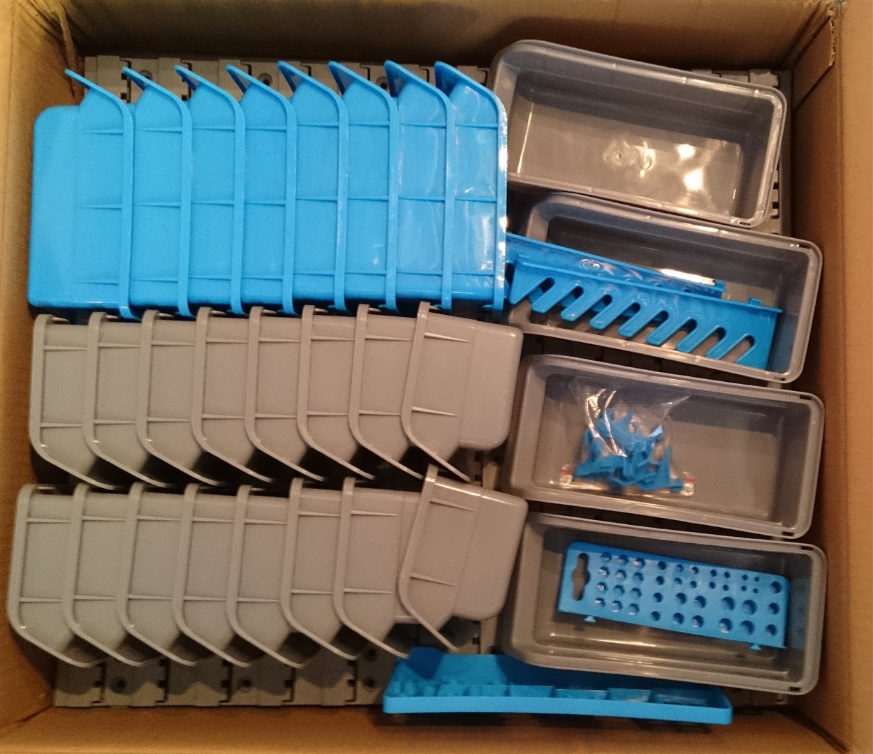 Unboxing Jaycar's New 44 Piece Bin Rack Kit