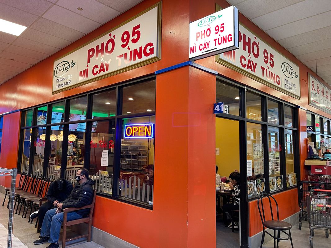 Pho 95 Mi Cay Tung Eden Center