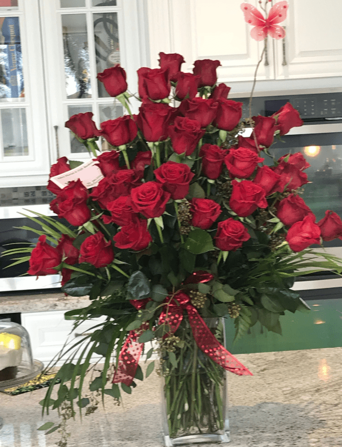 Dozen Of Roses ubicaciondepersonas.cdmx.gob.mx