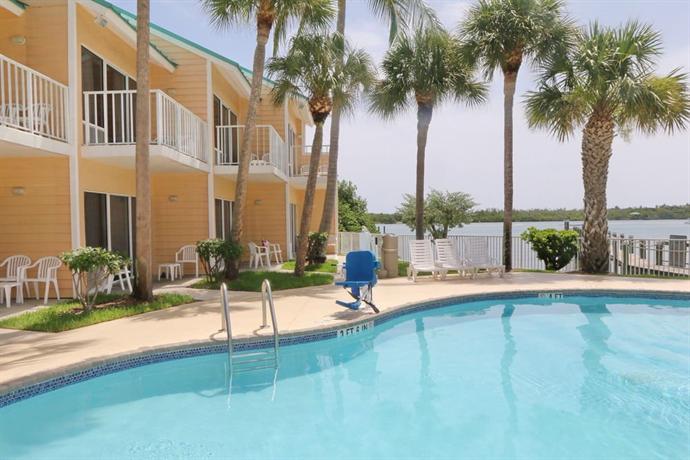 Jupiter Waterfront Inn, Tequesta Compare Deals