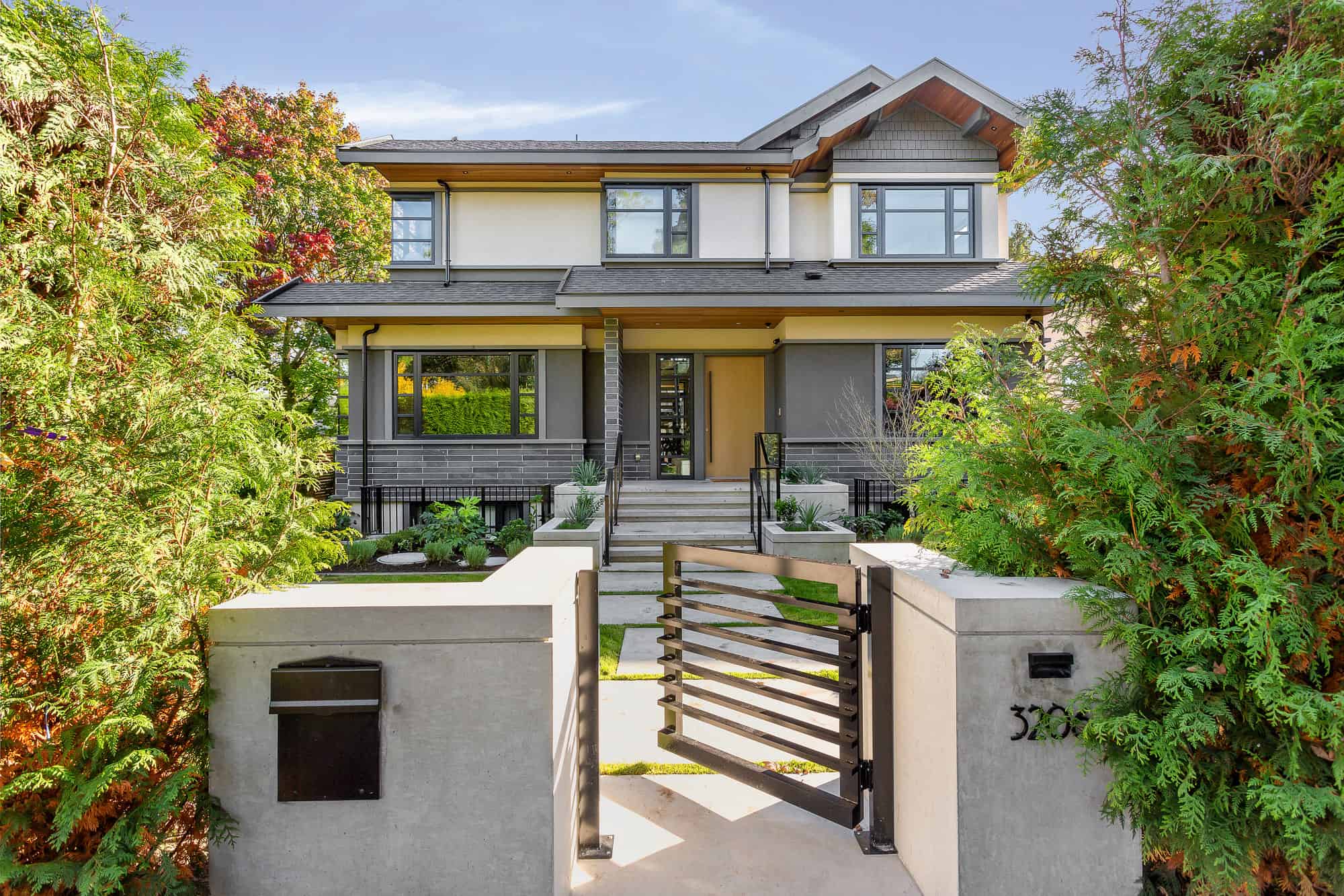 Mackenzie Heights Custom Home Edge Construction