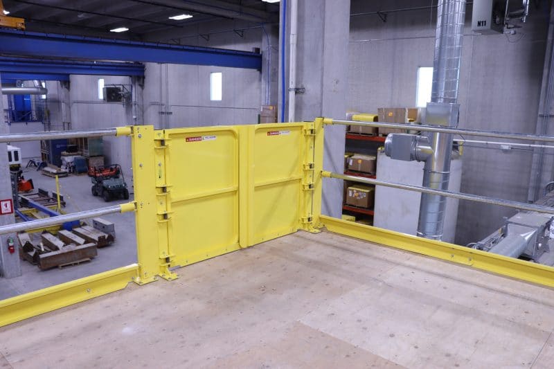 Mezzanine Pallet Safety Gate Pallet Rack Gate