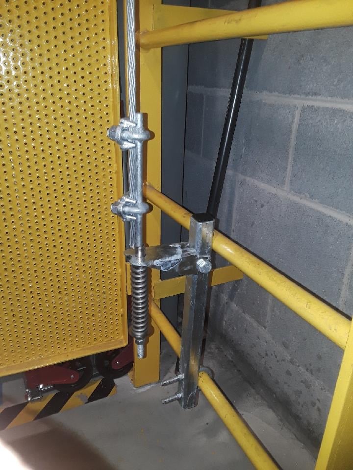 Fixed Ladder Fall Arrest System Ladder Fall Protection System