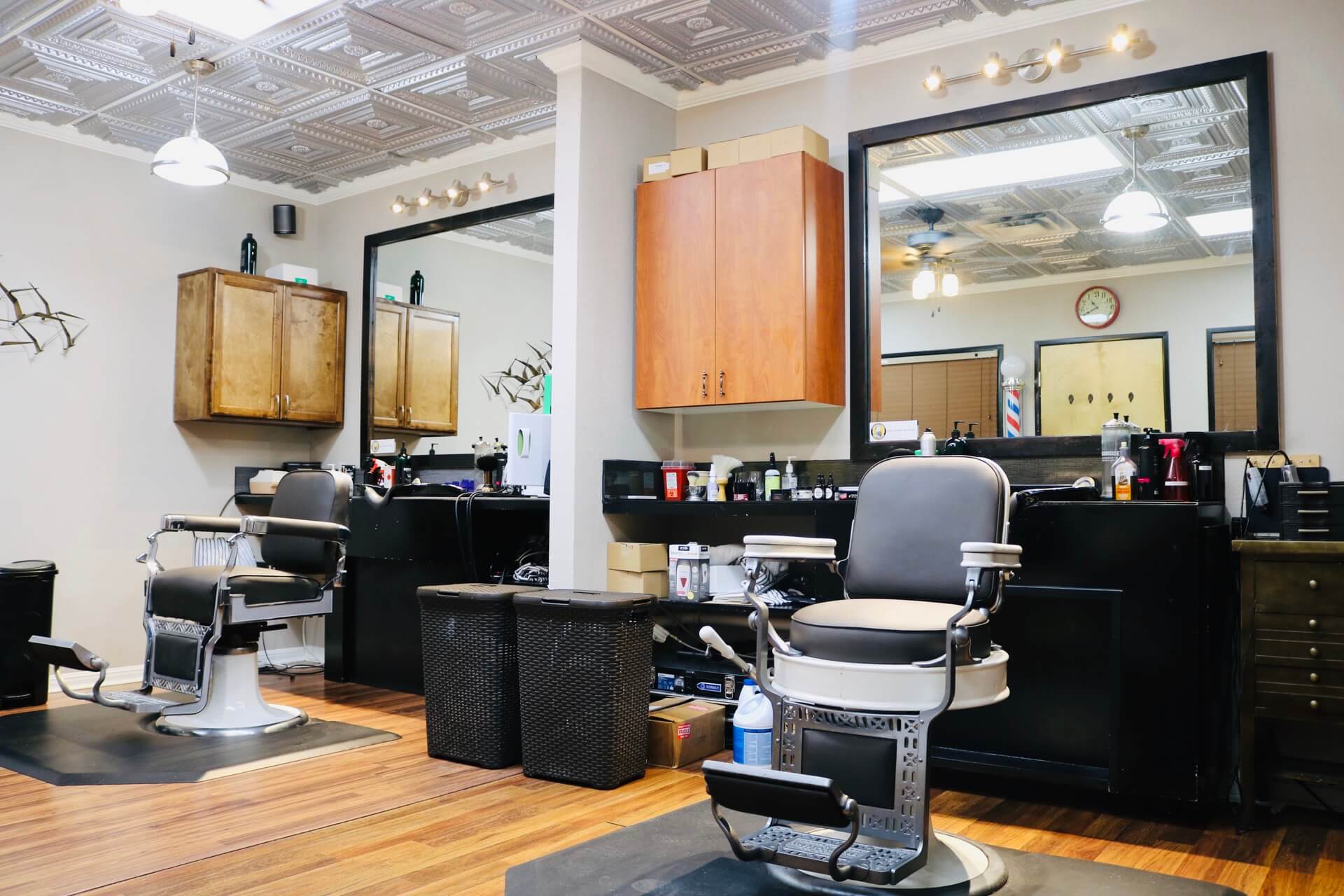 Lease With Us Edge Salon & Suites