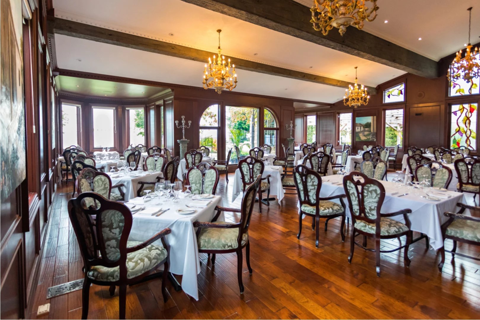 Home Edgewater Manor