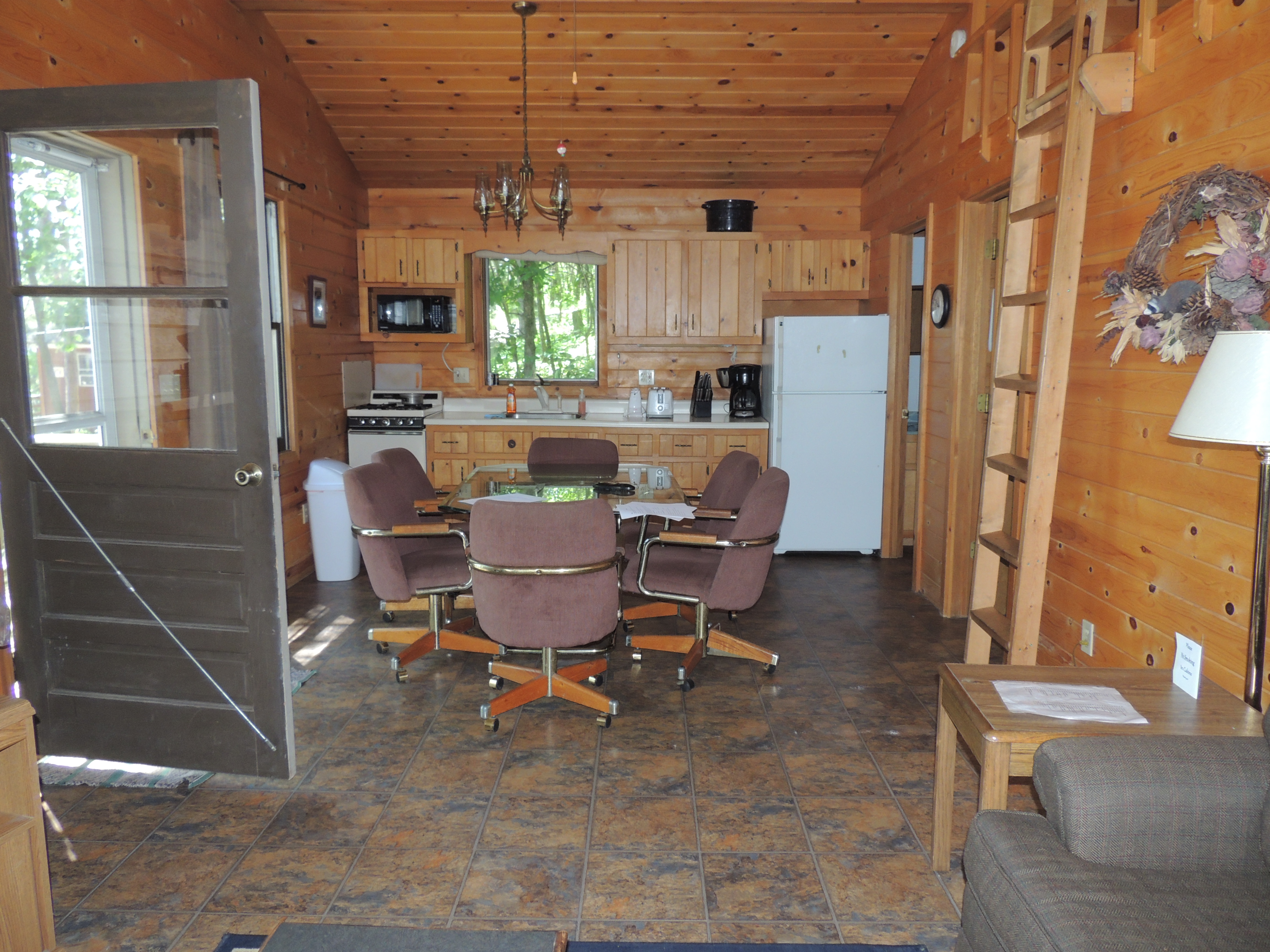 Edgewild Resort Cabin 3 on beautiful West Fox Lake near Fifty Lakes, MN