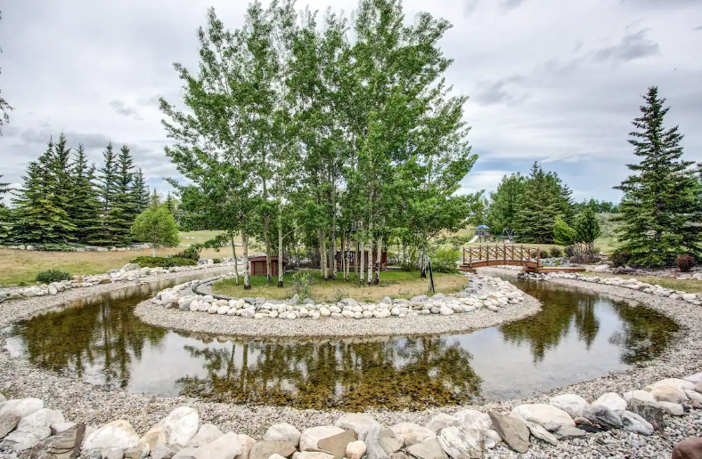 Vacation of the Week Grand Castle on Ghost Lake Edify.