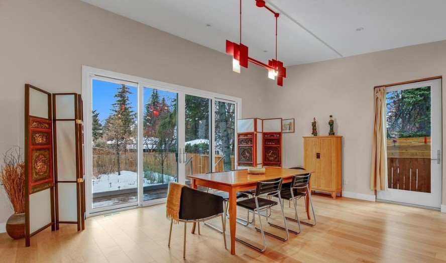 Property of the Week NotSoOld Glenora Edify.