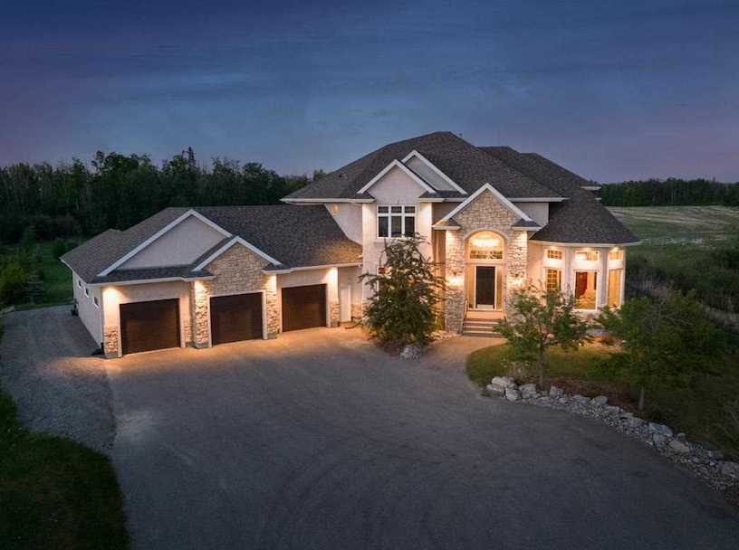 Property of the Week Woodbend Walkabout Edify.