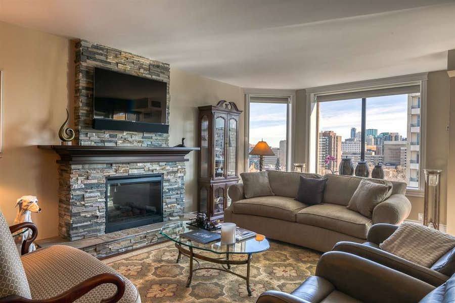 Property of the Week Le Marchand Mansion, s’il vous plaît Edify.