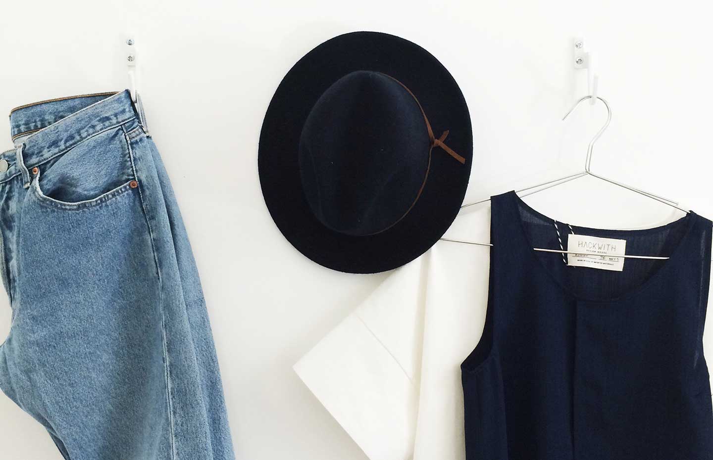 9 Tips That Will Help You Sell More on eBay Edit + Nest