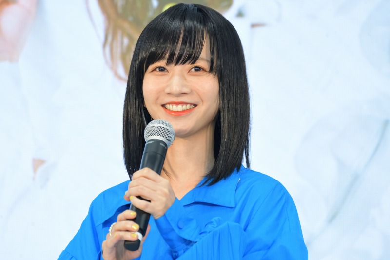 三戸なつめさん、ウィッグで変身！「大人っぽい自分になれたのかな」 マガジンサミット