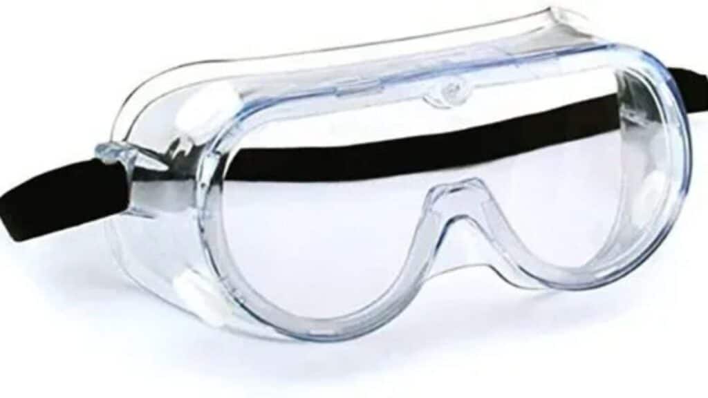 9 Reasons to Use Medical Eye Protection Editorialge