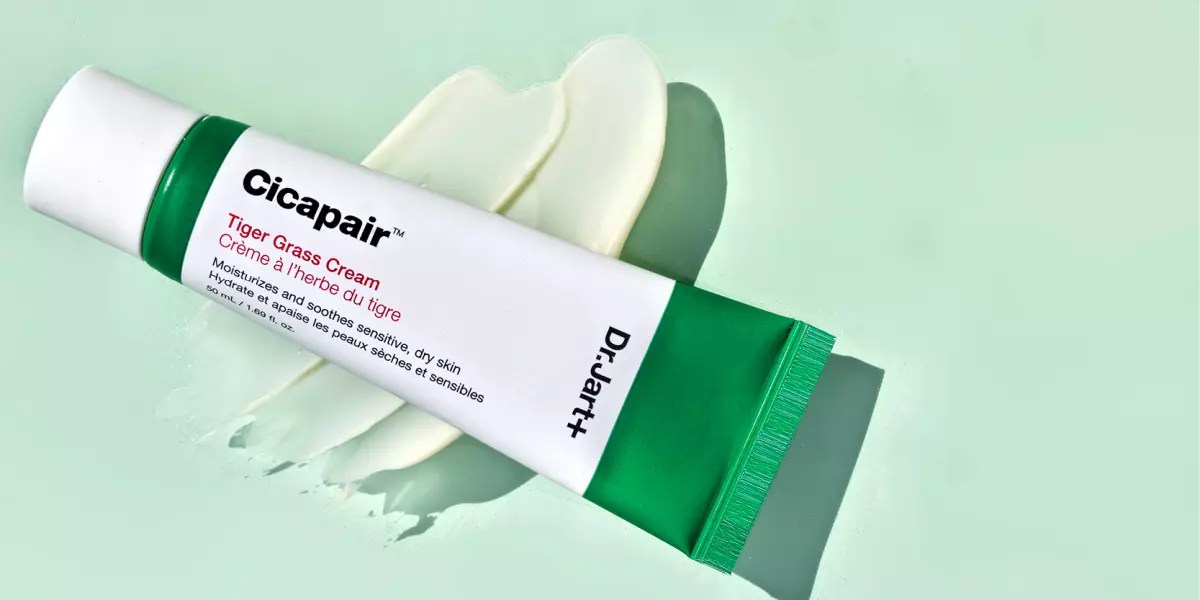 16 Best Moisturizers for Rosacea, According to a Dermatologist