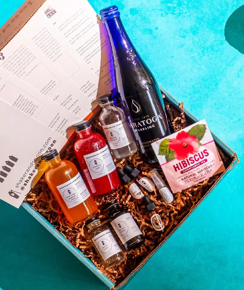 15 Best Cocktail Kits for atHome Imbibing 2022 Bartending Kits & Sets