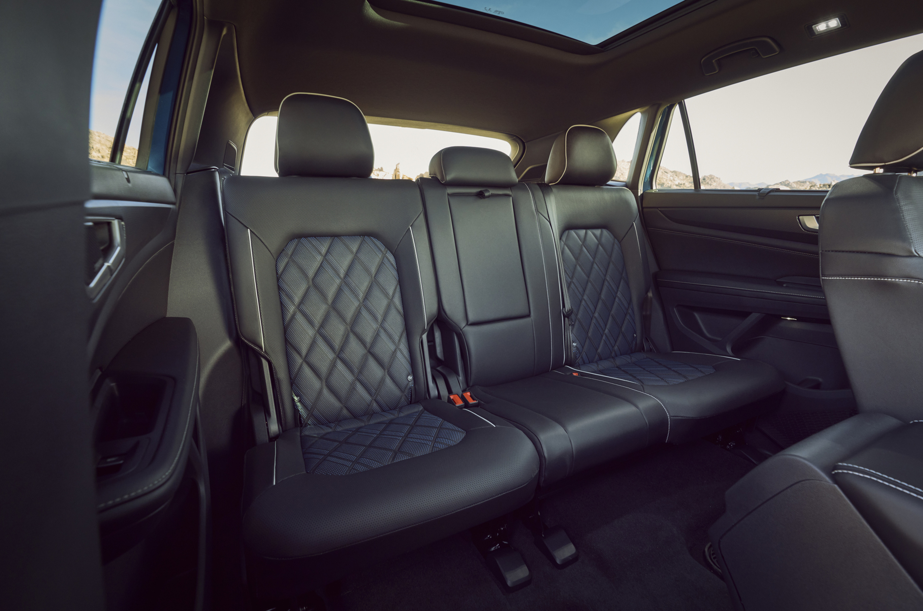 2024 Volkswagen Atlas and Atlas Cross Sport Get New Cabin, Upgraded