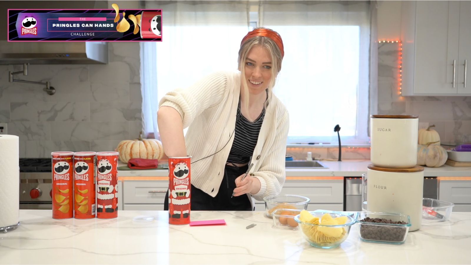 QTCinderella attempts Pringles® Can Hands challenge in Twitch cooking