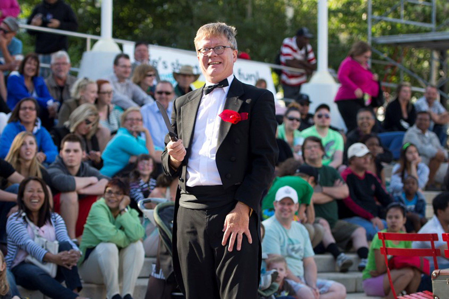 Ron Pearson Magic Edmonton International Street Performers Festival