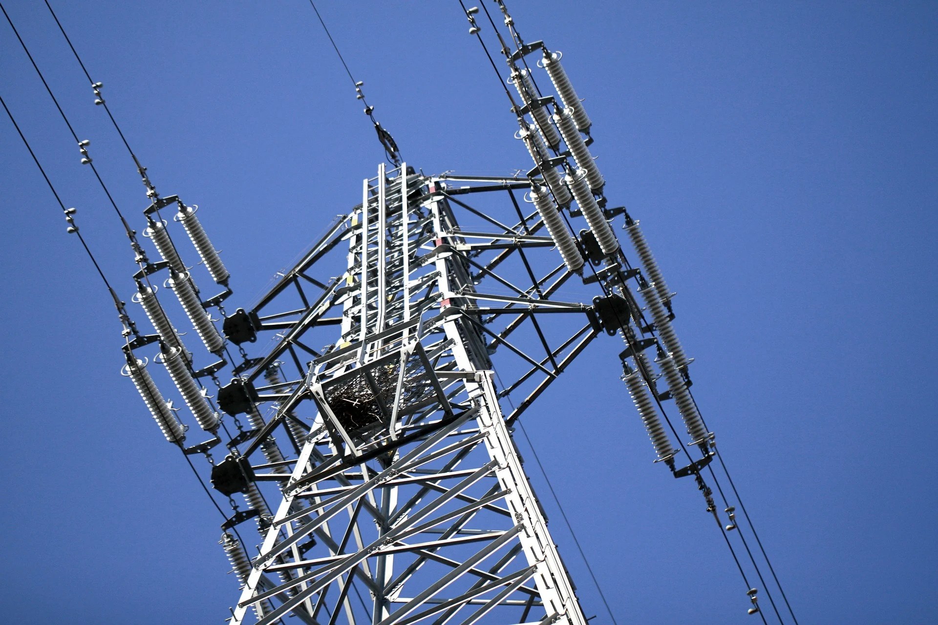 Understanding the Ferranti Effect in Transmission Lines