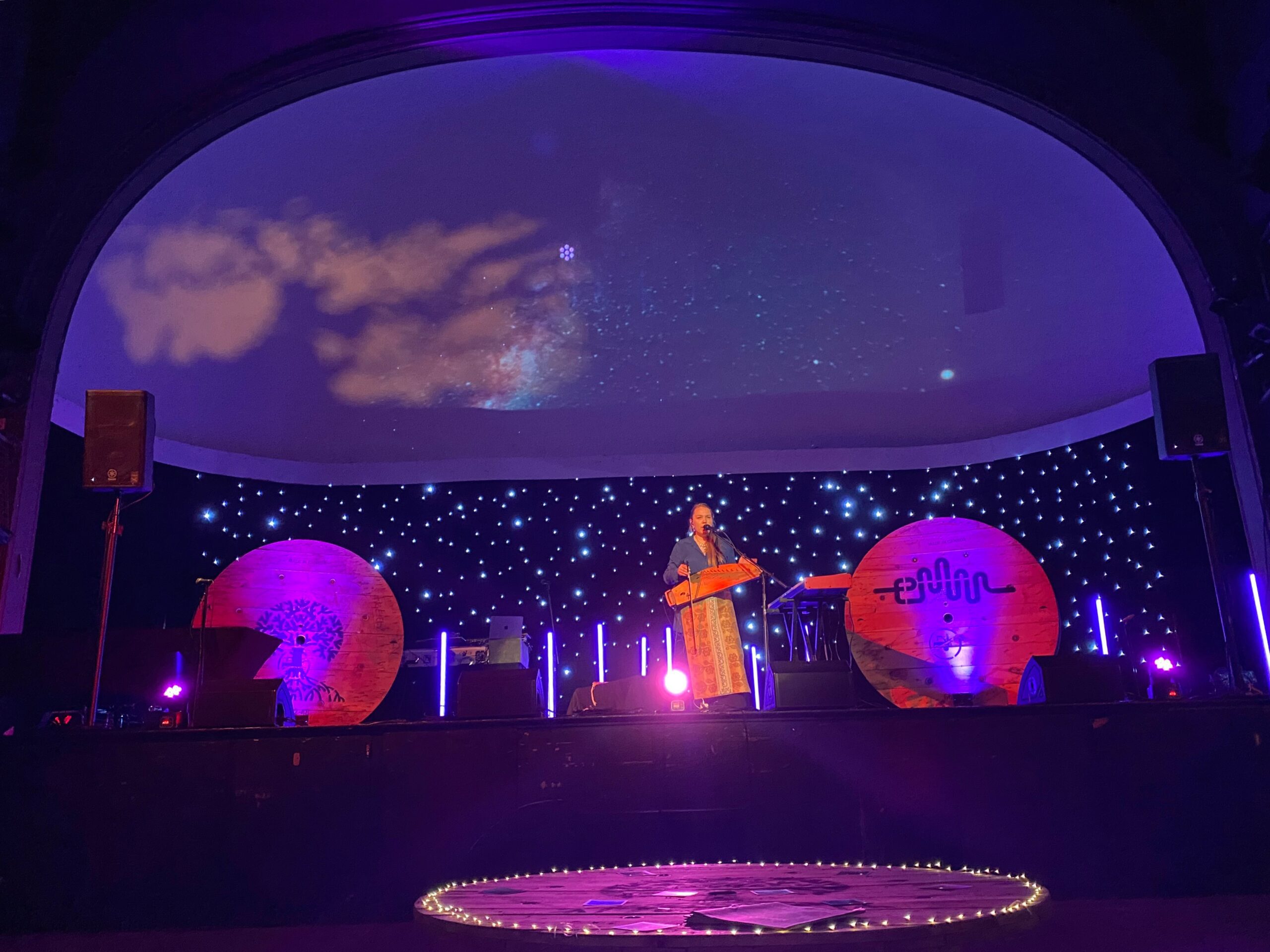 Gallery Kunstipidu / Art Party (EMW 2023) Eesti Elu