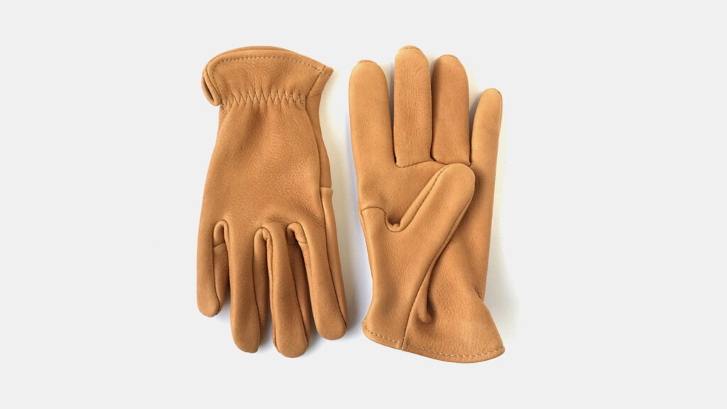 6 Of The Best Leather Gloves We Could Find (From Affordable to Luxurious)