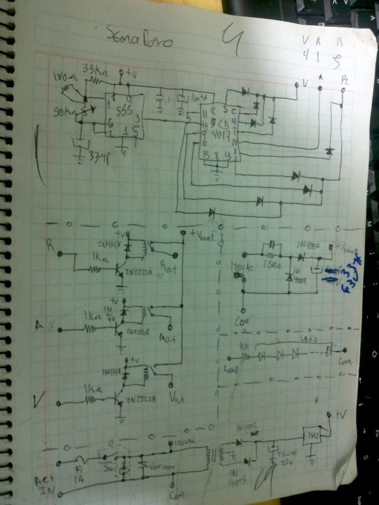 EFHC.MX - SEMÁFORO CON 555 Y 4017