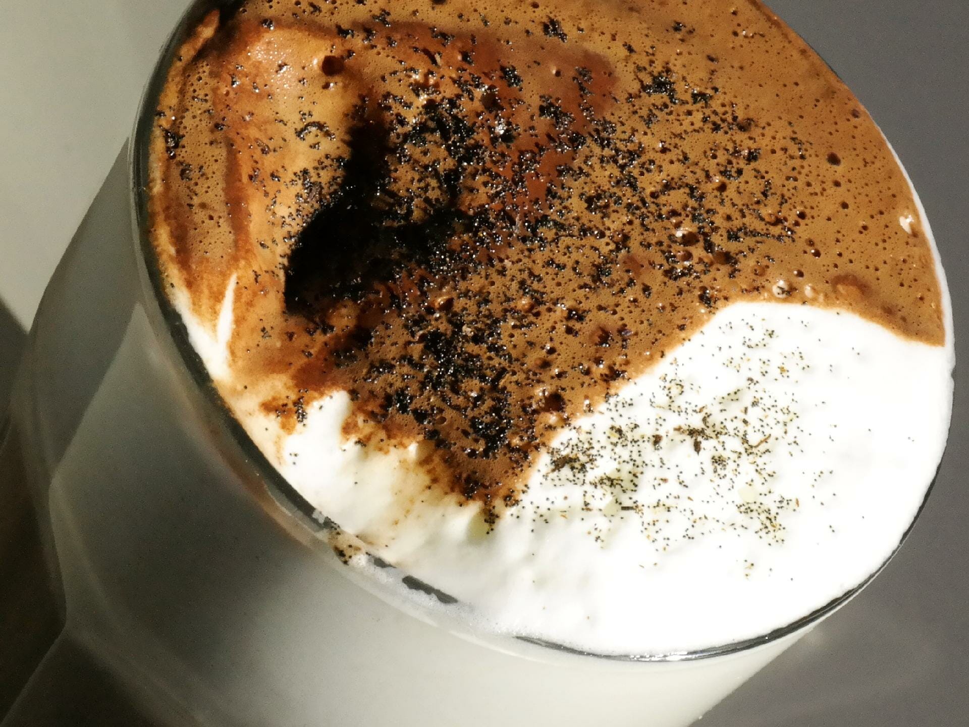 Can You Put Vanilla Extract in Coffee?