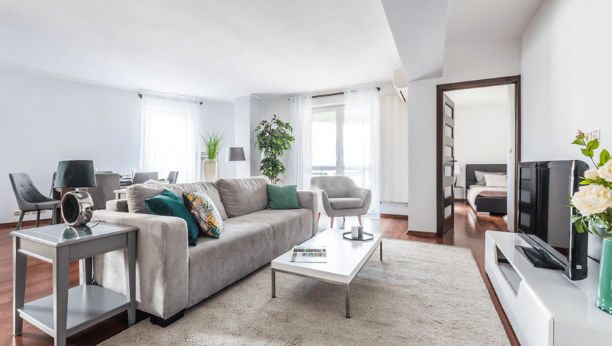 Zalety i wady wynajmu mebli EFR