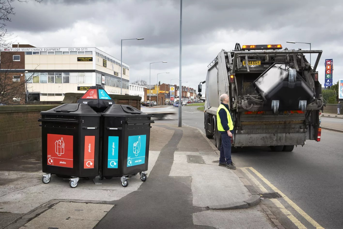 Dundee Bins are pretty as a picture after school competition winners