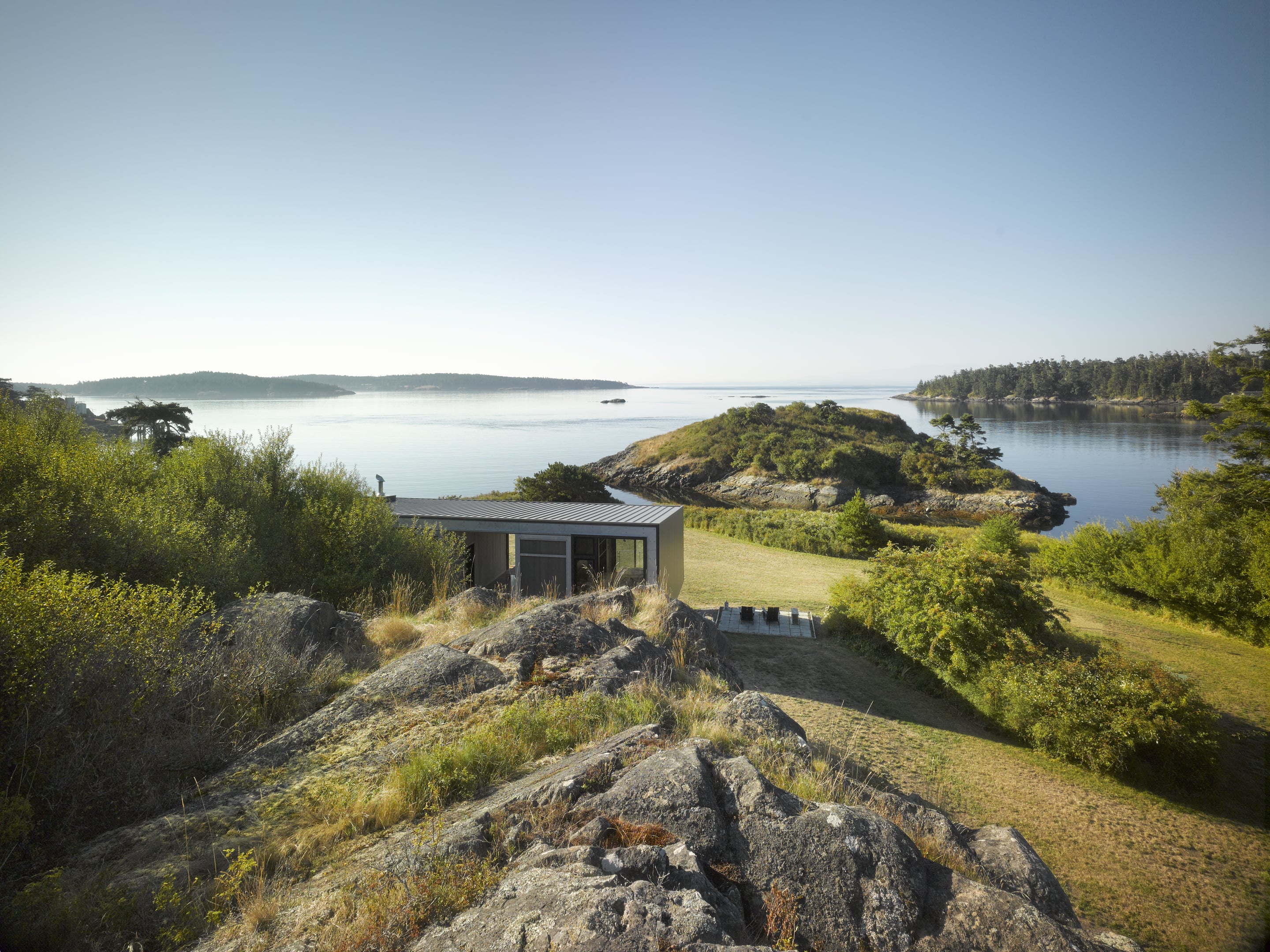 Lopez Island Cabin EgglestonFarkas Architects livable.modern
