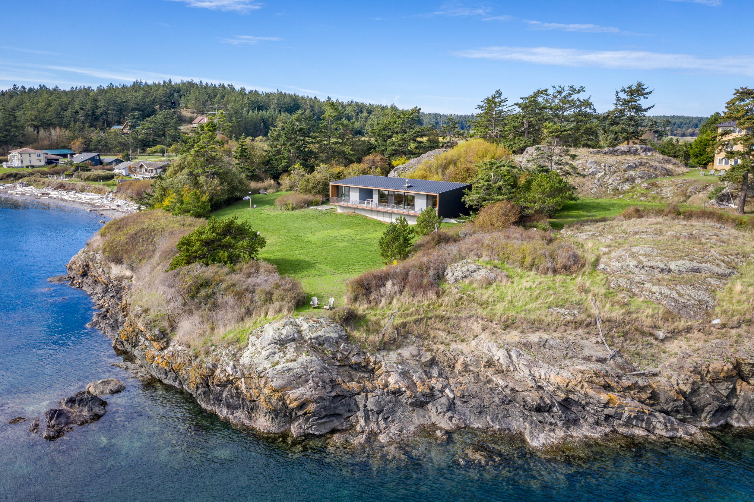 Lopez Island Cabin EgglestonFarkas Architects livable.modern
