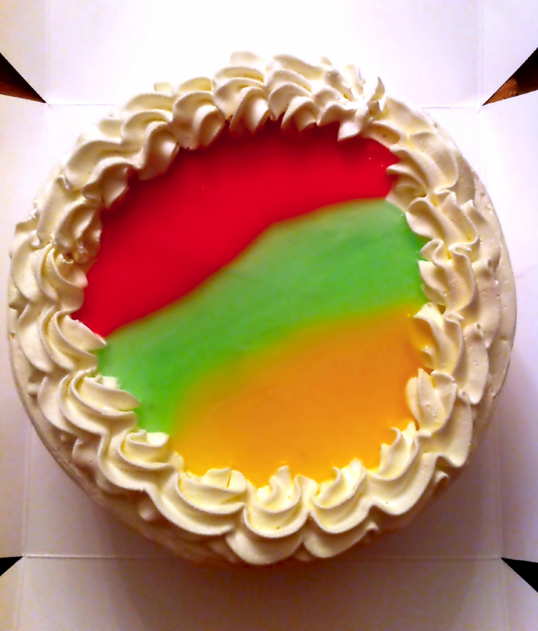 King’s Hawaiian Hawaiian Paradise Cake egginahole