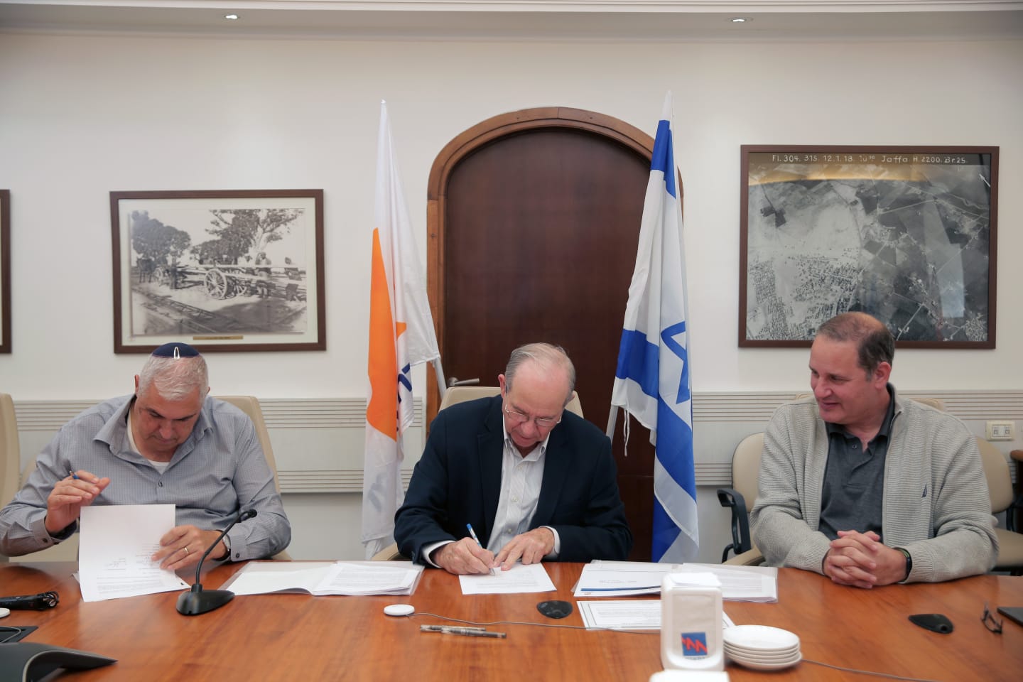 EGM and Israel Electric Company sign a Strategic Cooperation and