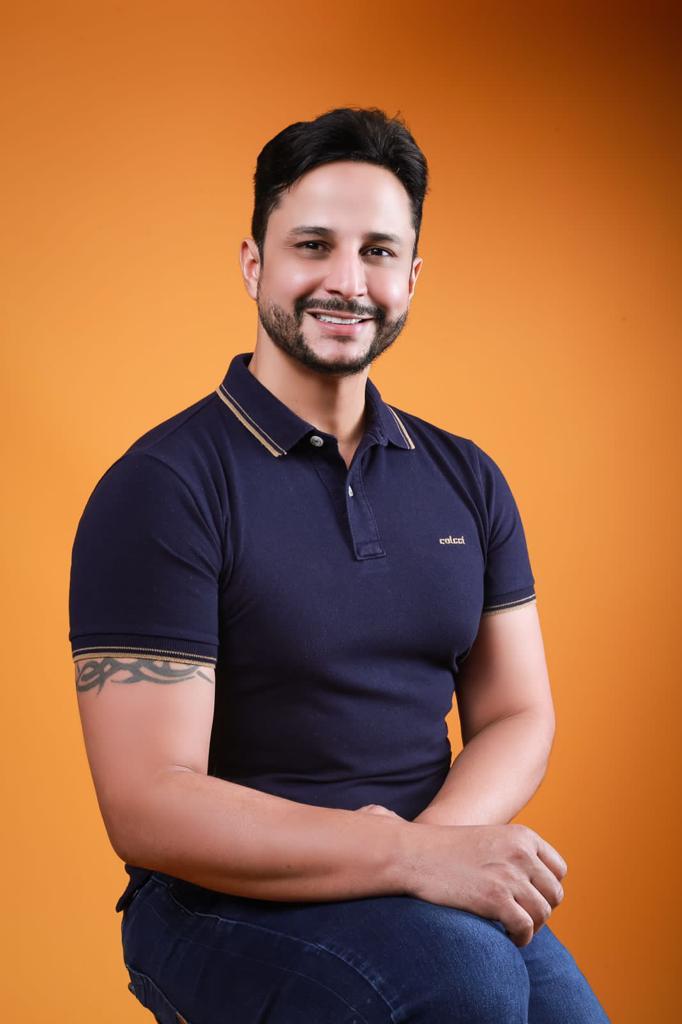 Conhecido como Mago do Bumbum, Dr. Júnior Rodrigues se destaca nacional