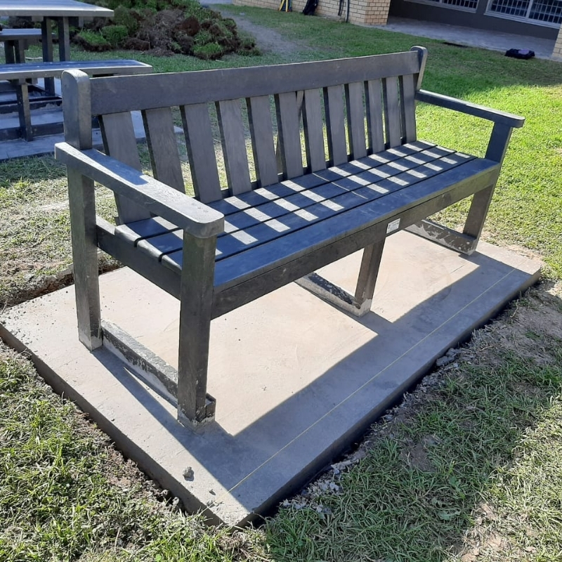 Benches Evergreen Global Structures