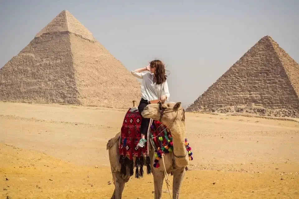 Pyramids were most popular during which of the following periods