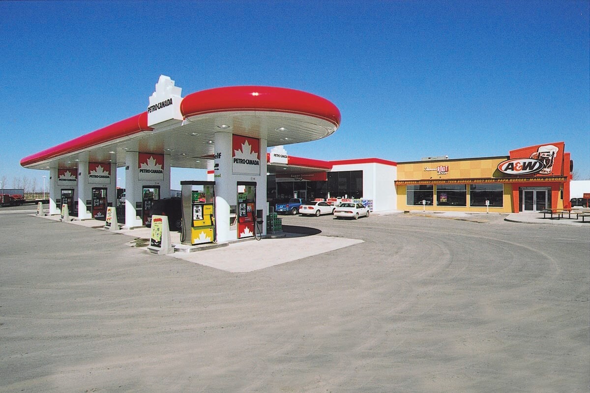 PetroCanada, Deacons Corner Ernst Hansch Construction Ltd.