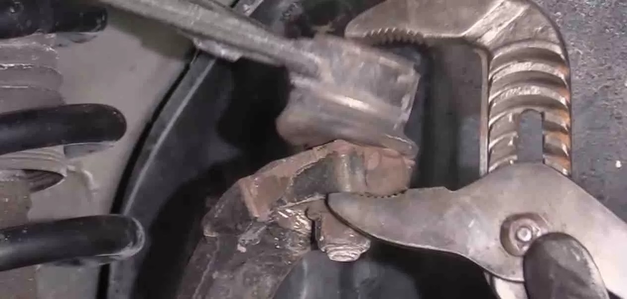 Reasons For Single Clunk When Accelerating