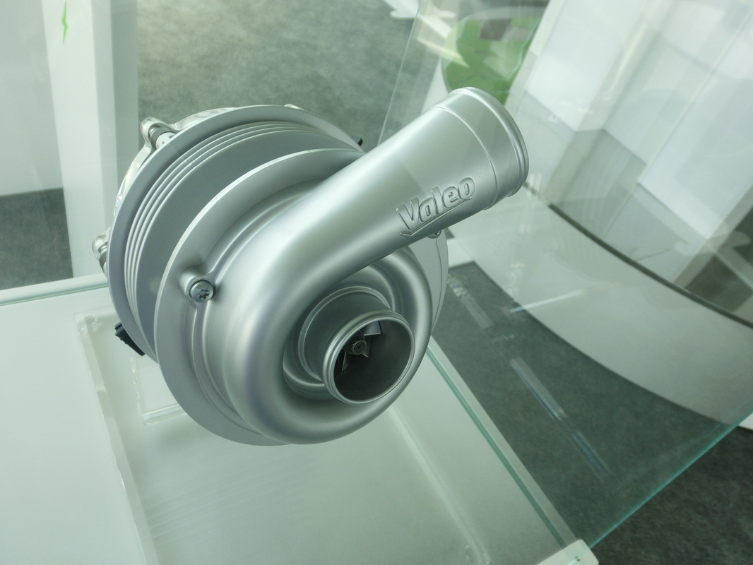 Electric supercharger and electricalondemand supercharging EHFCV