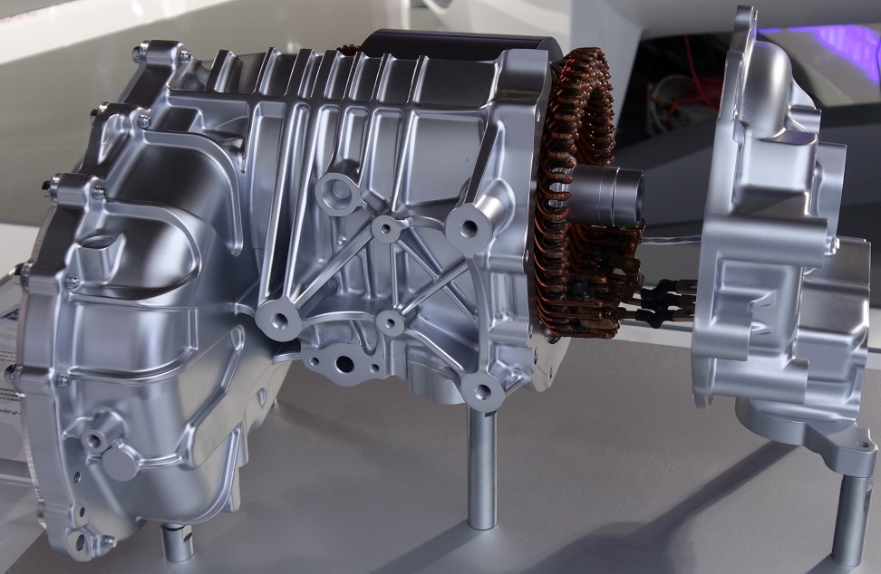 High Power Density 8Layer Hairpin Motor EHFCV