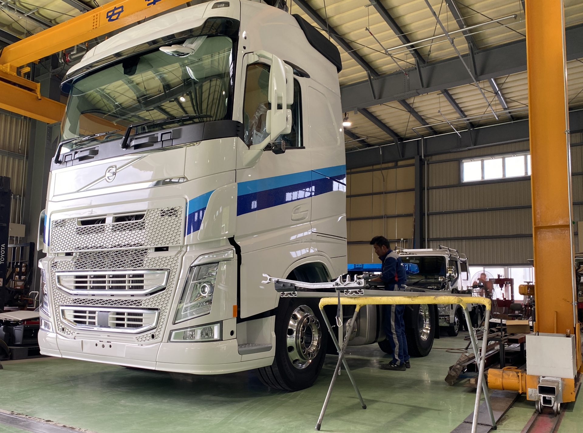 ～新車架装日記～ ブログ ボルボトラック 丸栄自動車株式会社