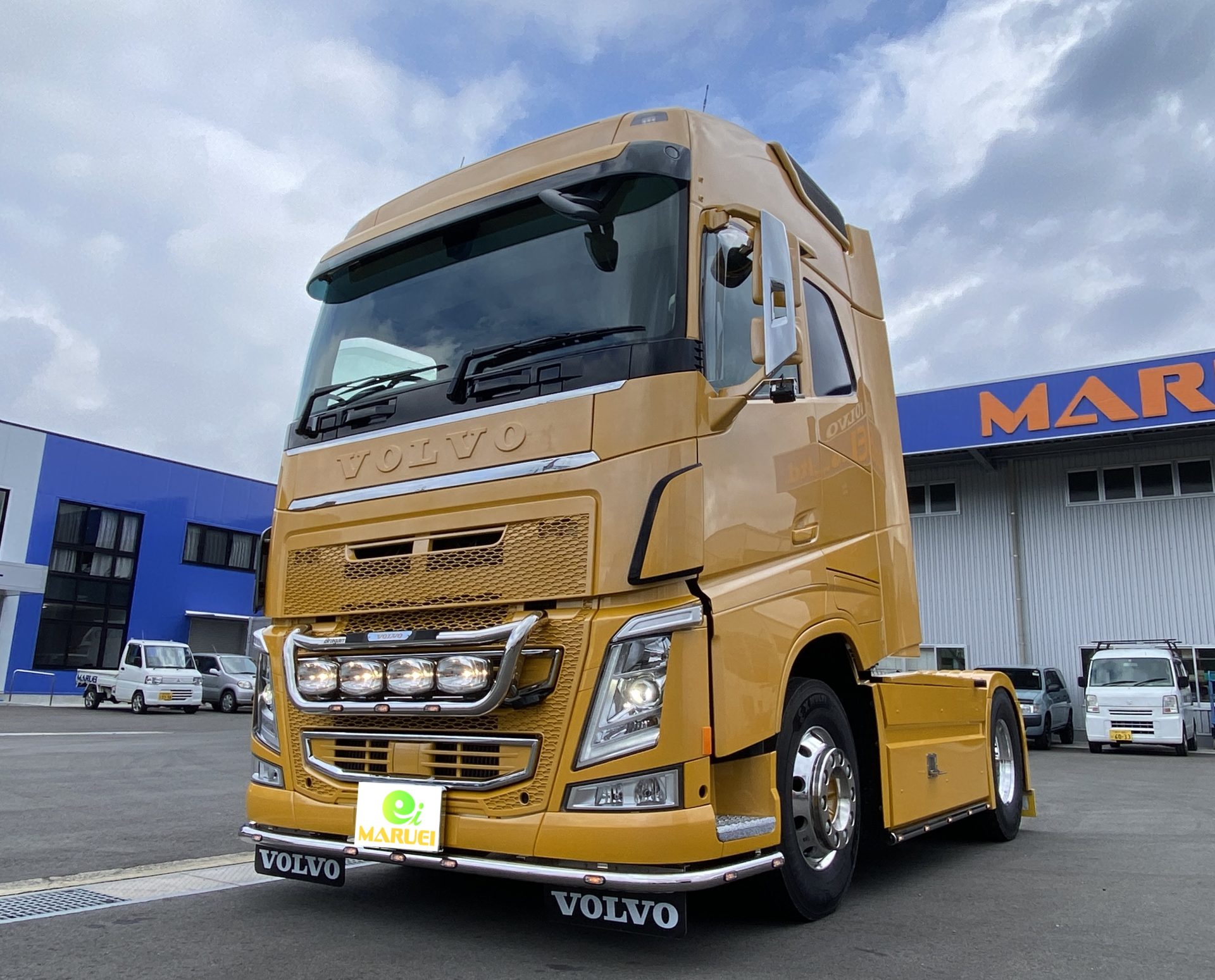 ～新車★納車情報～ ブログ ボルボトラック 丸栄自動車株式会社