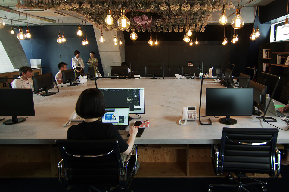 株式会社テニテオ 東京オフィス｜オフィスデザイン事例集｜名古屋・東京でクリエイティブなオフィスデザインを｜エイトデザイン