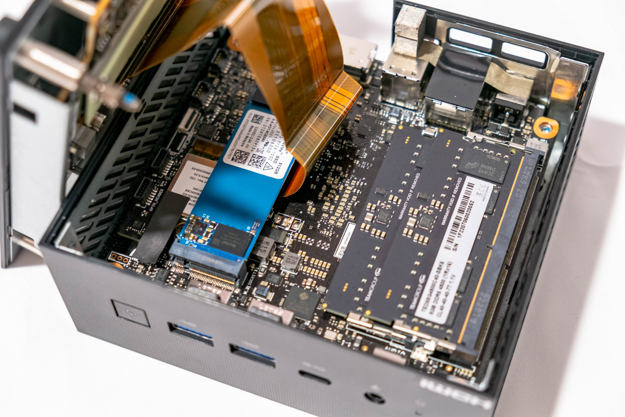 ASUS ExpertCenter PN53B Mini PC Einfoldtech