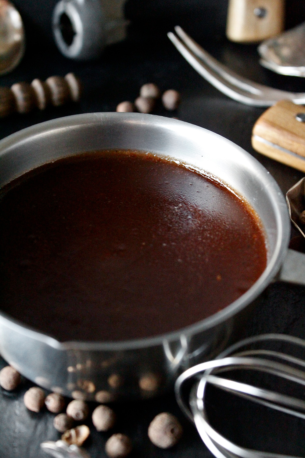 Dunkle Sauce Mit Rotwein Einmal Nachschlag Bitte 